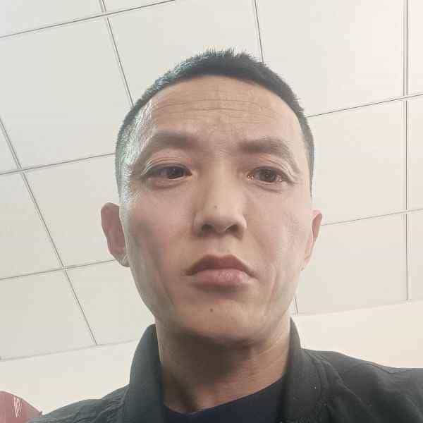 40岁岁四川单身帅哥 - 鄂尔多斯吉缘网
