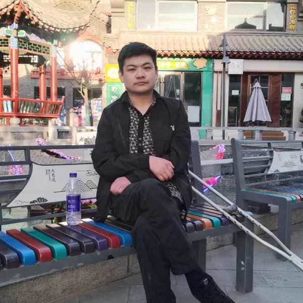 35岁岁甘肃单身帅哥 - 鄂尔多斯吉缘网