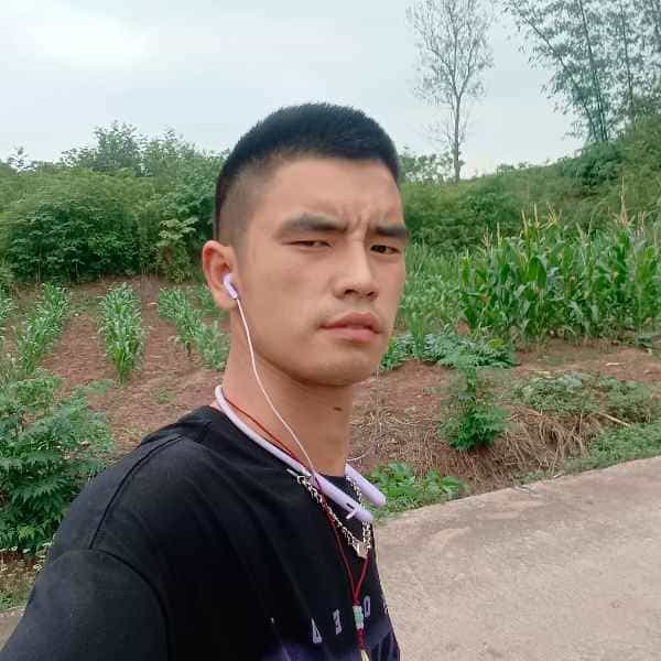 35岁岁四川单身帅哥 - 鄂尔多斯吉缘网