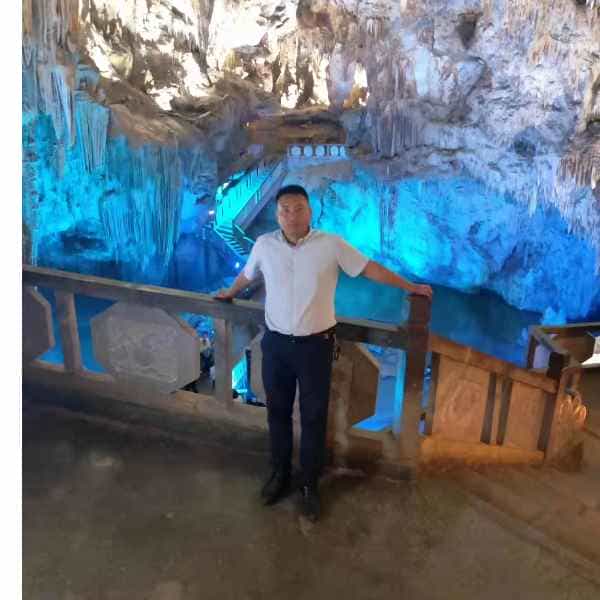 35岁岁云南单身帅哥 - 鄂尔多斯吉缘网